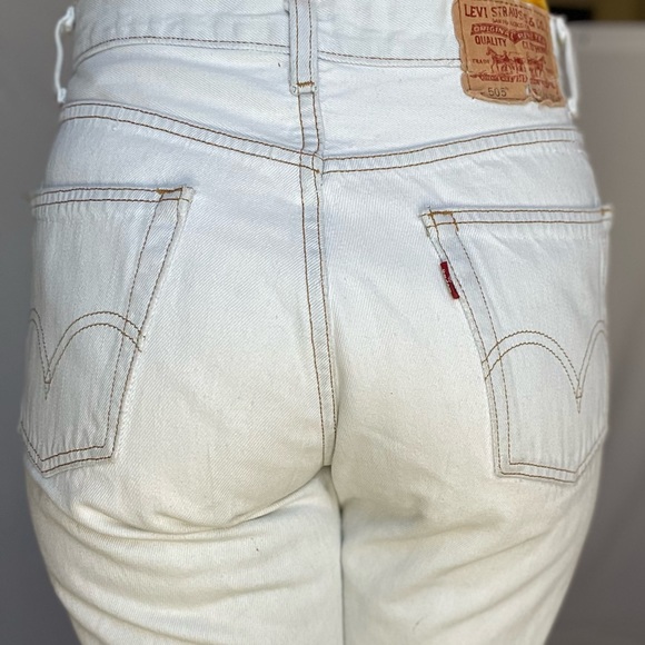 Distressed Levi's 505 light wash denim - Picture 5 of 10